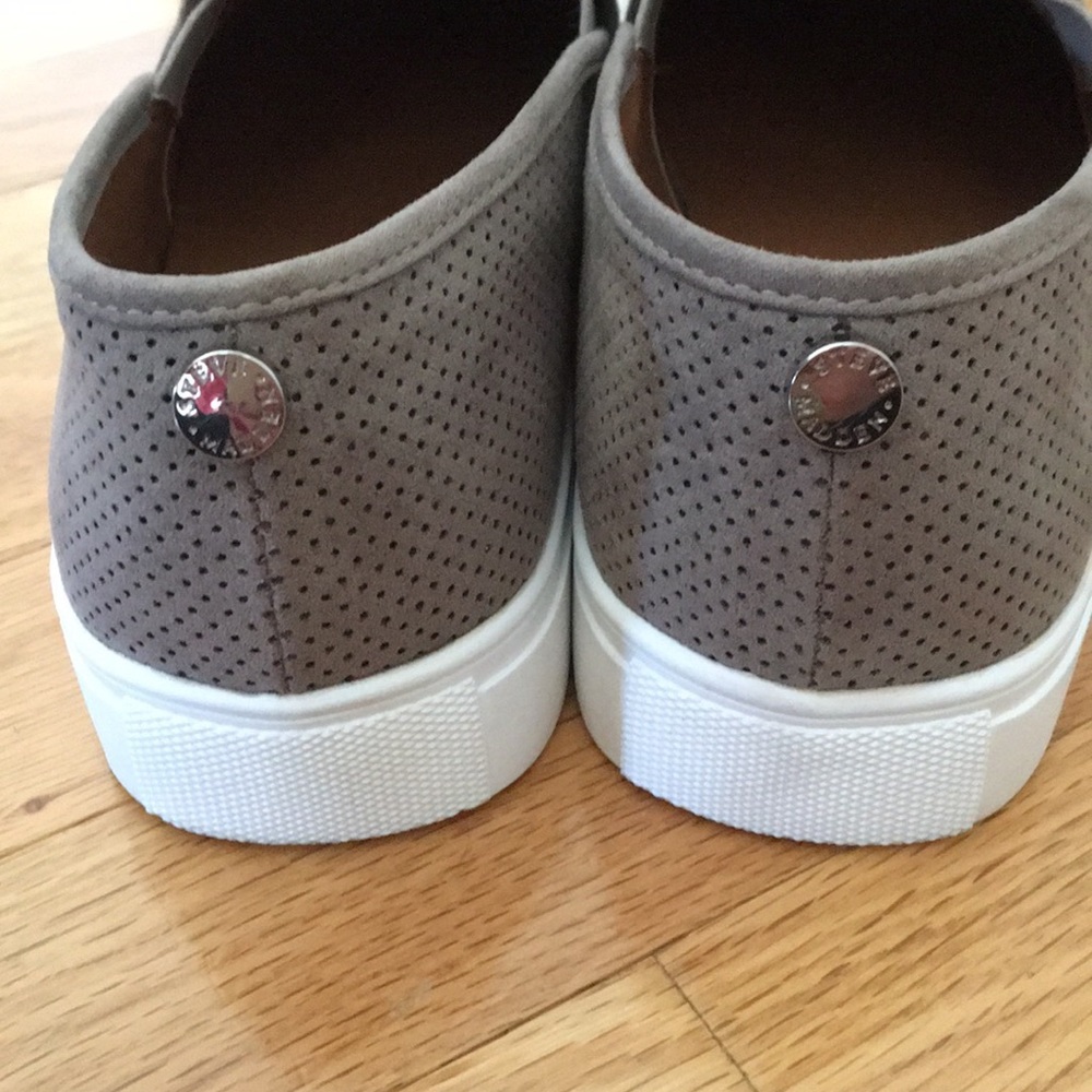 NWOB Steve Madden Zarayy slip on sneakers size 8 - Picture 4 of 4